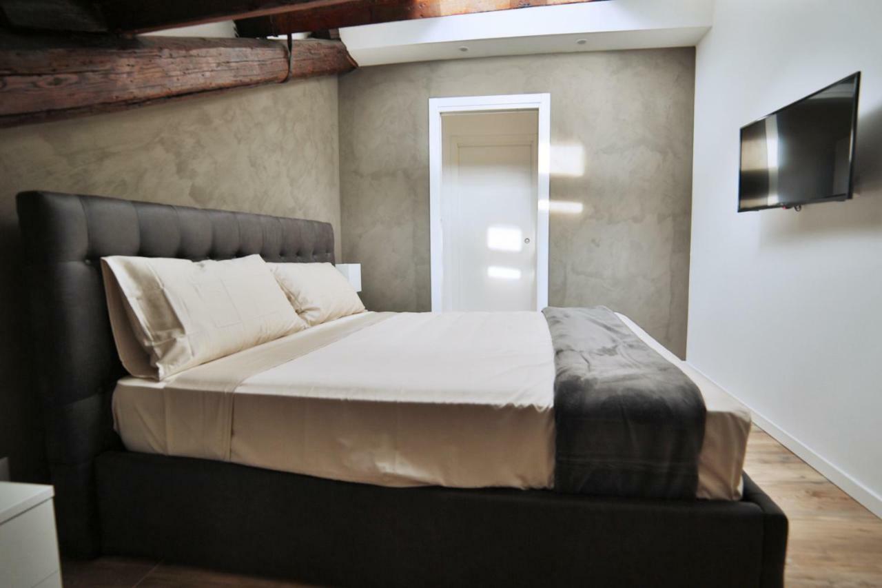 Apartament Moscova Attic Near Duomo Mediolan Zewnętrze zdjęcie